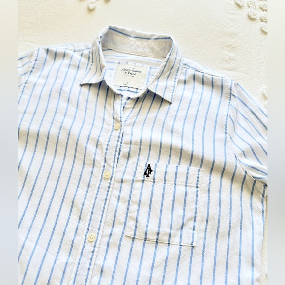 Vintage Y2K Abercrombie & Fitch Striped Linen Button Up Shirt - White/Blue - S - Picture 7 of 14